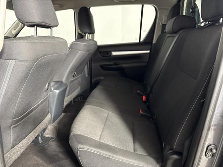 2025-Toyota-Hilux-24-GD-6-Raised-Body-Raider-Auto-Double-Cab_3