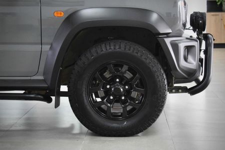 2023-Suzuki-Jimny-15-GLX-Auto_14