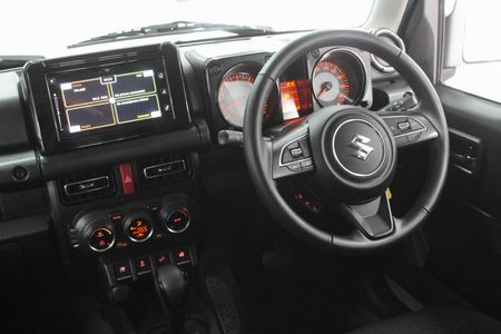 2023-Suzuki-Jimny-15-GLX-Auto_25