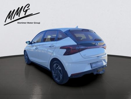 2022-Hyundai-i20-12-Fluid_7