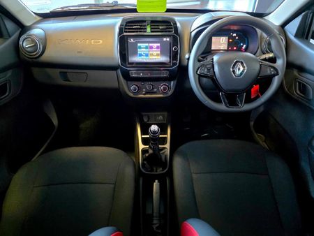 2026-Renault-Kwid-10-Techno_13