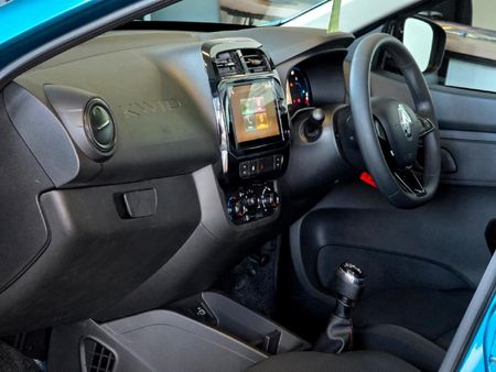 2026-Renault-Kwid-10-Techno_14
