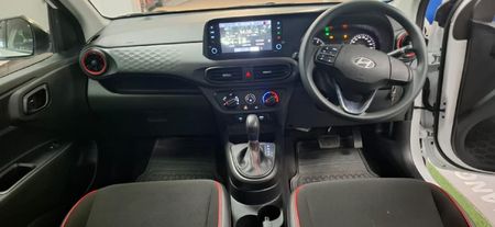 2023-Hyundai-Grand-i10-10-Motion_11