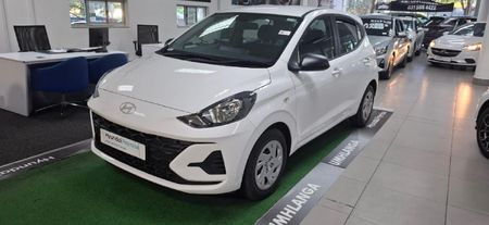 2023-Hyundai-Grand-i10-10-Motion_12