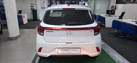 2023-Hyundai-Grand-i10-10-Motion_16