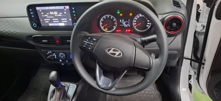 2023-Hyundai-Grand-i10-10-Motion_3