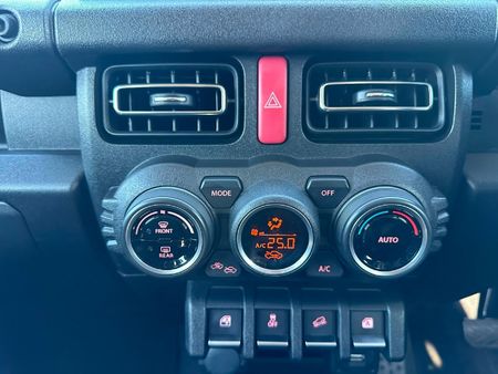 2024-Suzuki-Jimny-15-GLX-Auto_15