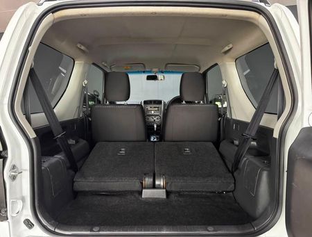2017-Suzuki-Jimny-13-Auto_14