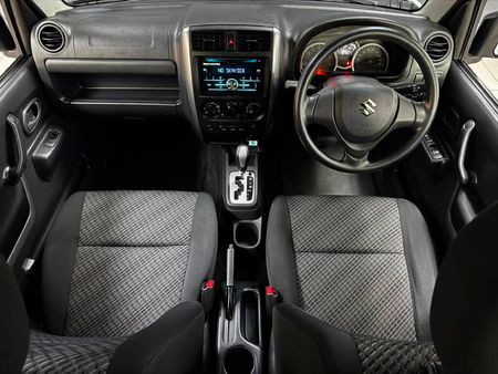 2017-Suzuki-Jimny-13-Auto_7