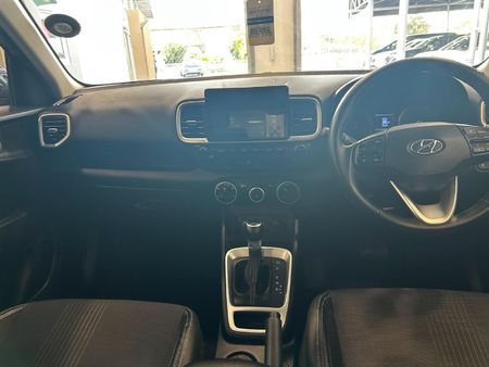 2021-Hyundai-Venue-10-TGDI-Fluid-Auto_12