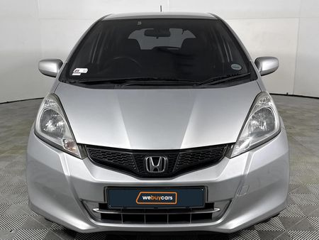 2012-Honda-Jazz-13-Comfort_13