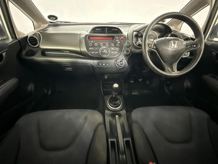 2012-Honda-Jazz-13-Comfort_1