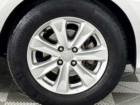 2012-Honda-Jazz-13-Comfort_5