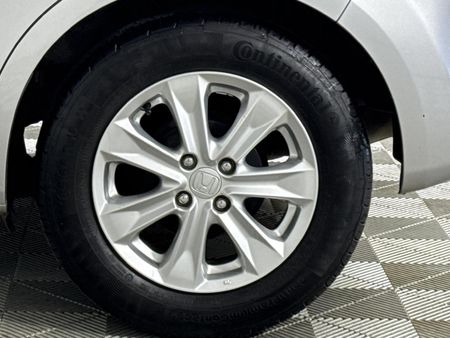 2012-Honda-Jazz-13-Comfort_6