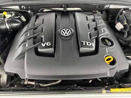 2017-Volkswagen-Amarok-30-TDI-Highline-4Motion-Auto-Double-Cab_13