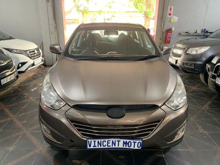 2012-Hyundai-ix35-20-GL-Premium_0