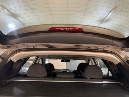 2012-Hyundai-ix35-20-GL-Premium_16