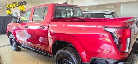 2026-Toyota-Hilux-28-GD-6-RB-SRX-Auto-Double-Cab_0