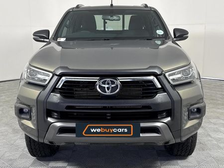 2021-Toyota-Hilux-28-GD-6-Raised-Body-Legend-4x4-Extended-Cab_13