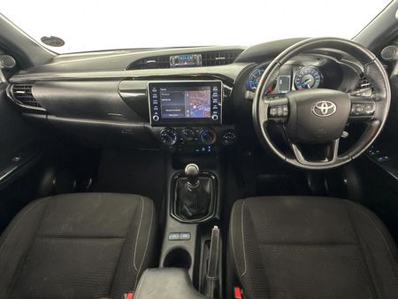 2021-Toyota-Hilux-28-GD-6-Raised-Body-Legend-4x4-Extended-Cab_1