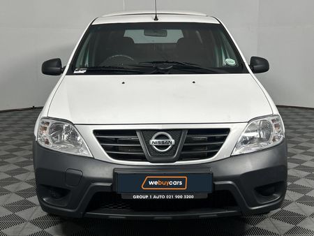 2023-Nissan-NP200-16-AC-Safety-Pack_12