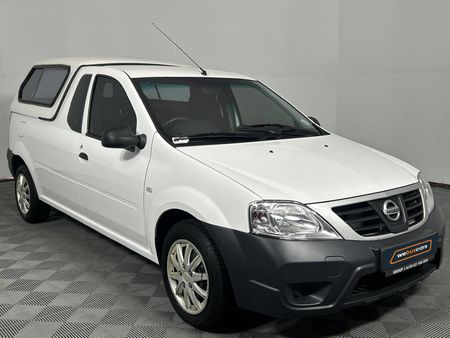 2023-Nissan-NP200-16-AC-Safety-Pack_13