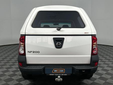 2023-Nissan-NP200-16-AC-Safety-Pack_15