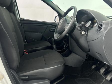 2023-Nissan-NP200-16-AC-Safety-Pack_7