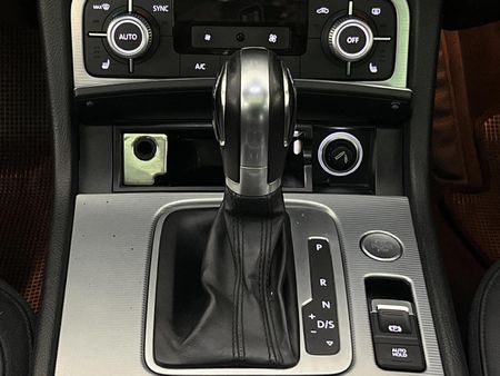 2016-Volkswagen-Touareg-GP-30-V6-TDI-Luxury-Auto_10