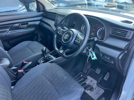 2024-Suzuki-Ertiga-15-GL_4