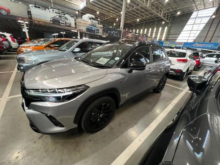 2025-Toyota-Corolla-Cross-18-GR-S_0