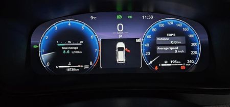 2025-Toyota-Corolla-Cross-18-GR-S_11