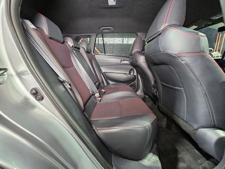 2025-Toyota-Corolla-Cross-18-GR-S_21