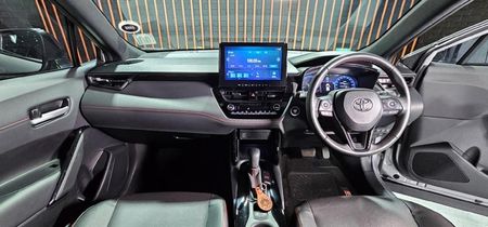 2025-Toyota-Corolla-Cross-18-GR-S_22