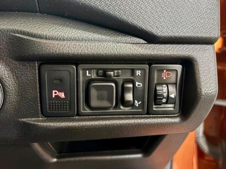 2021-Suzuki-Vitara-Brezza-15-GLX-Auto_13