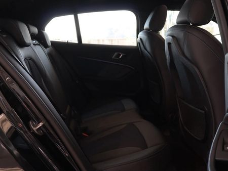 2019-BMW-1-Series-118i-M-Sport_13