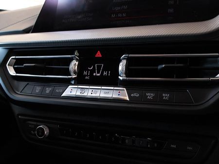 2019-BMW-1-Series-118i-M-Sport_25