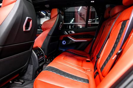 2024-BMW-X5-M-Competition_15