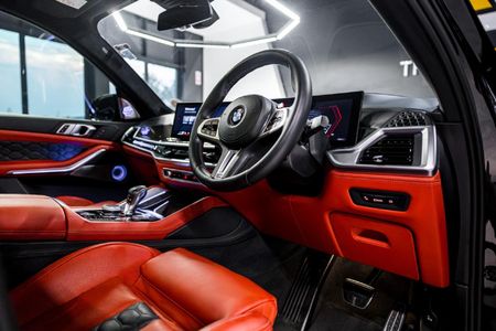 2024-BMW-X5-M-Competition_22