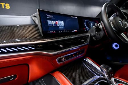 2024-BMW-X5-M-Competition_26