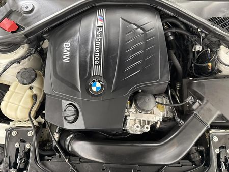 2013-BMW-1-Series-M135i-3-dr-Auto_11