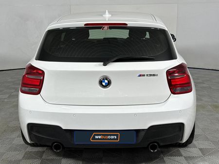 2013-BMW-1-Series-M135i-3-dr-Auto_16