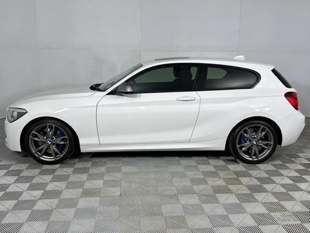 2013-BMW-1-Series-M135i-3-dr-Auto_17