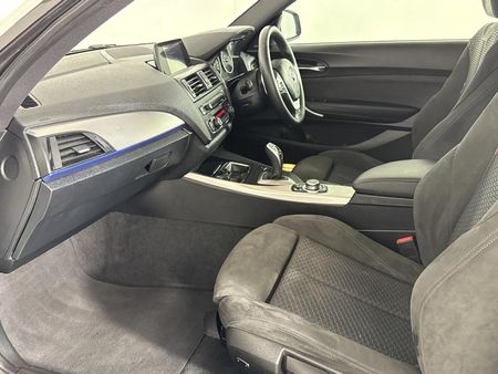 2013-BMW-1-Series-M135i-3-dr-Auto_7