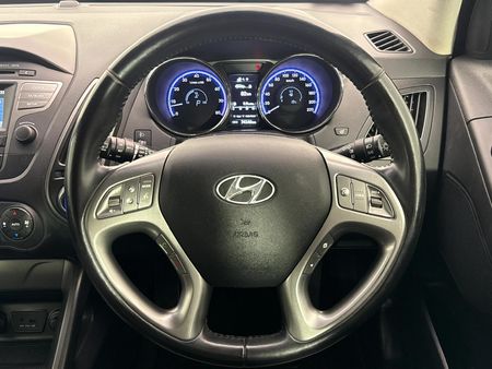 2014-Hyundai-ix35-20-GLS-Executive-Auto_11