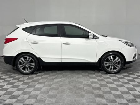 2014-Hyundai-ix35-20-GLS-Executive-Auto_16