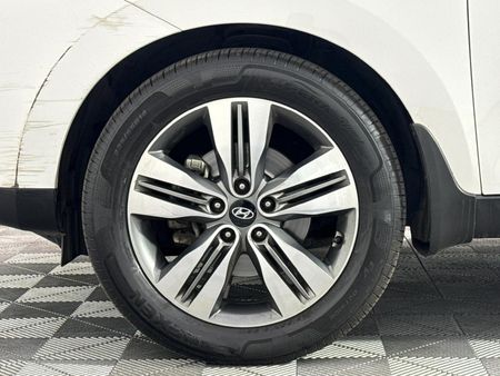 2014-Hyundai-ix35-20-GLS-Executive-Auto_4