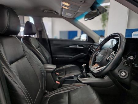 2022-Kia-Seltos-16-EX_13