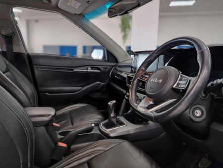 2022-Kia-Seltos-16-EX_14