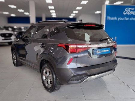 2022-Kia-Seltos-16-EX_7
